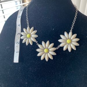 Daisy Necklace
